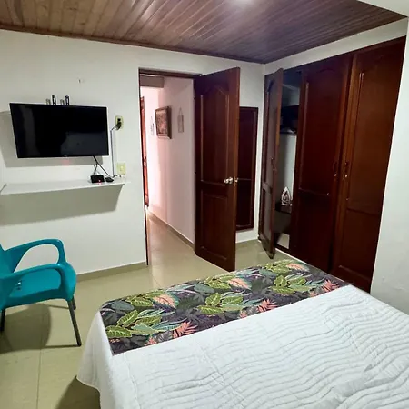 Apartamento Familiar, Frente A Mar, Bocagrande *